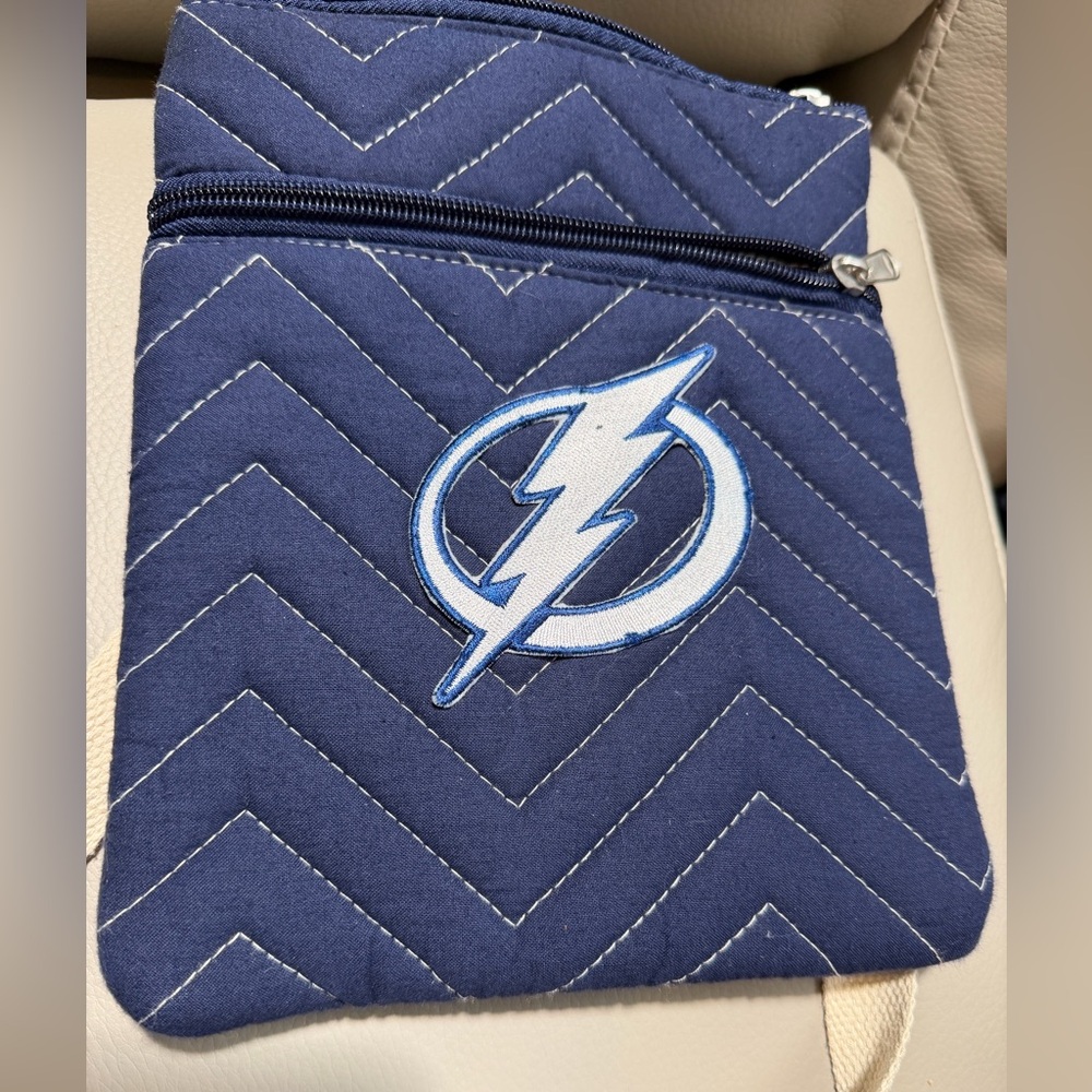 NHL Little Earth Prod. Quilted Navy Crossbody Bag with Tampa Bay Lightning Logo